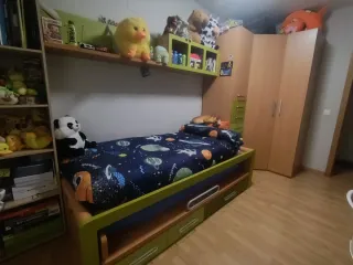 Mueble juvenil con cama, armario y escritorio