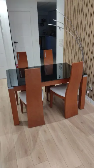 Juego de 4 sillas de comedor