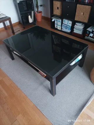 Mesa baja cristal y madera