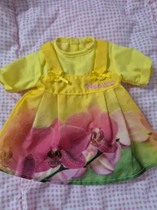 2 Muñecas Nenuco con 2 Vestidos extras