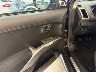 Mitsubishi Outlander 2012