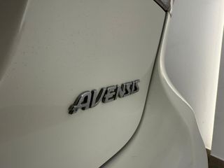 Toyota Avensis 2015