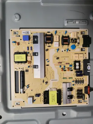 Tv samsung 50 pantalla en negro