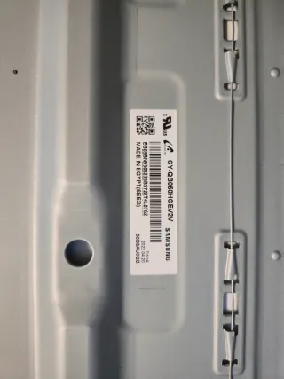 Tv samsung 50 pantalla en negro