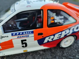 Ford Escort Otto 1/18 Carlos Sainz