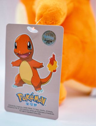 Peluche Charmander morbido Pokemon autentico nuovo