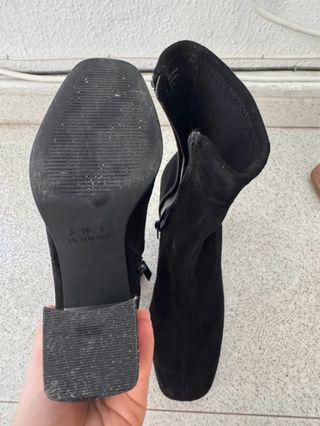 Botines negros tacón