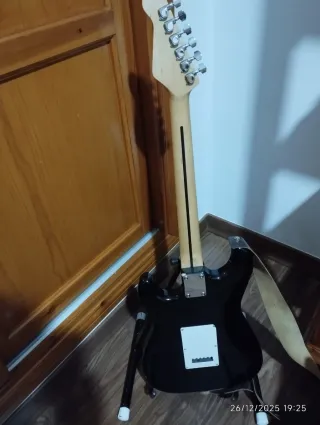 Guitarra eléctrica y amplificador marshall