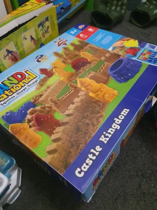 Juguetes seminuevos y nuevos