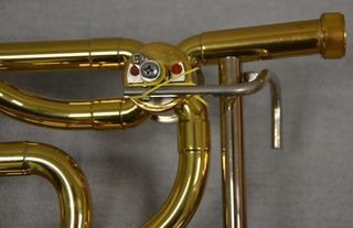 Trombón Yamaha 448G Lacado