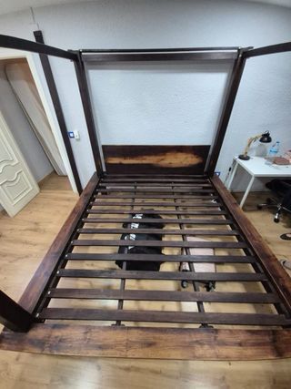 Cama Balinesa de Madera Oscura Medidas 210 X 230