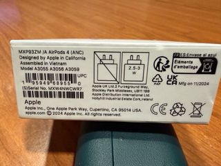 Airpods 4 ANC Blancos. Auricular derecho averiado.