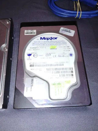 Lector HDD IDE + 3 Discos Duros