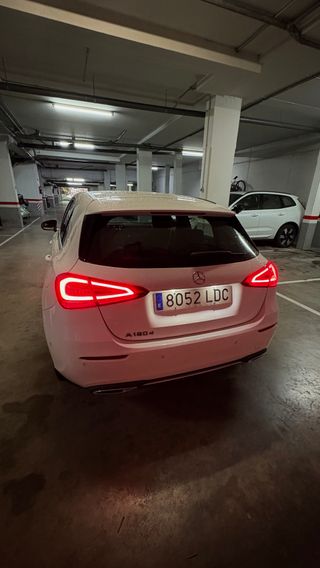 Mercedes-Benz Clase A 2019 blanco 116CV