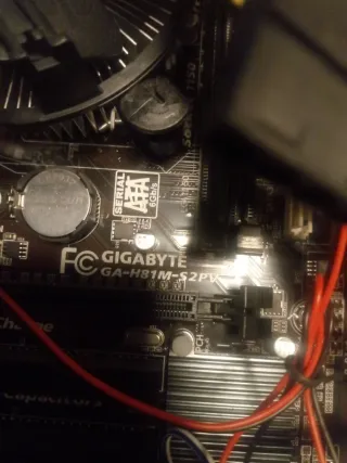 Torre Ordenador Negra