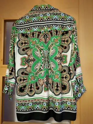 Blusa estampada multicolor