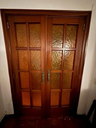 Puertas de madera con cristal