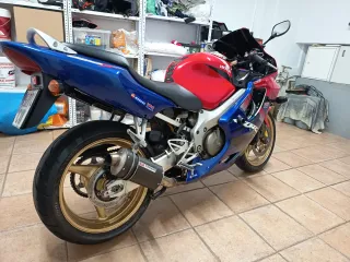Honda CBR 600 F4i