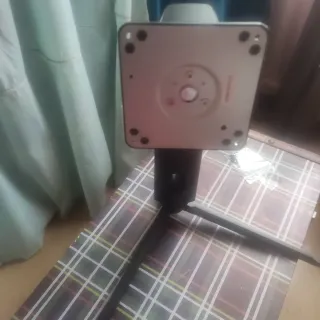 Soporte de monitor trípode