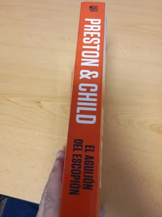 El aguijón del escorpión. Nora Kelly 2