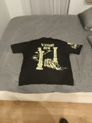 Camiseta Zara Estampada Negra