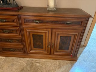 Cómoda de madera para salón