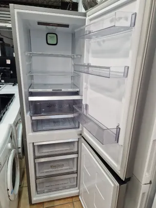 Frigorífico Marca Grundig Acero Inoxidable