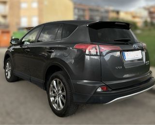 Toyota RAV4 Hybrid 2016 – Exelente Estado