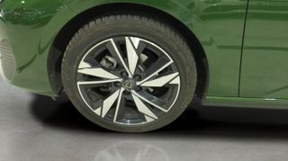 Peugeot 308 PureTech 130 S&S Allure 96 kW (130 CV)