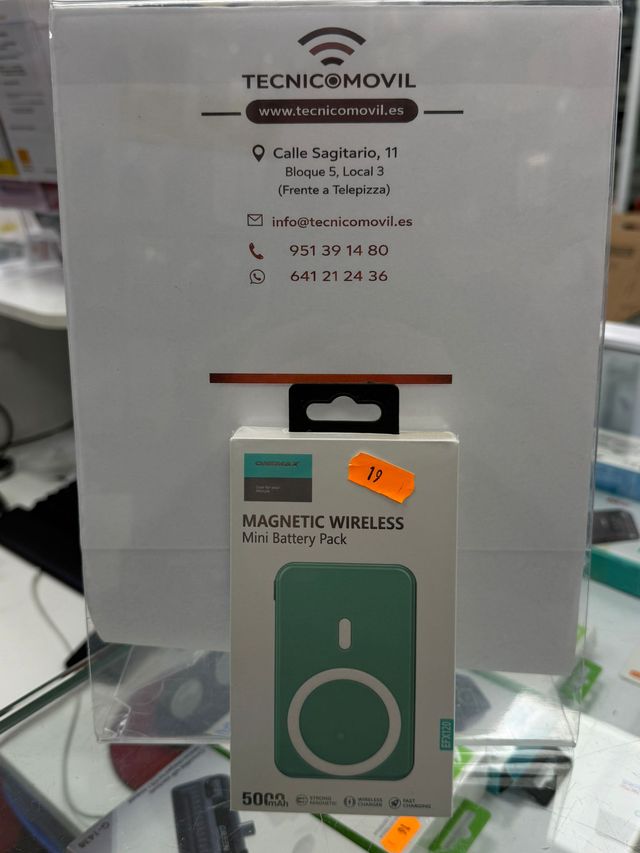 Onemax Magnetic Wireless Battery Pack 5000 mAh Azu