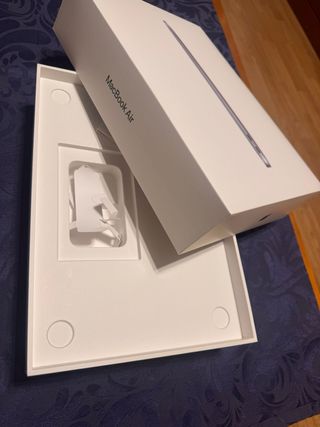 MacBook Air Plata M1 13”
