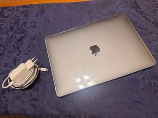 MacBook Air Plata M1 13”