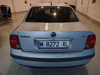 Volkswagen Passat 1999