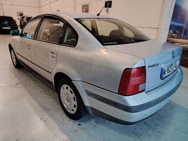 Volkswagen Passat 1999