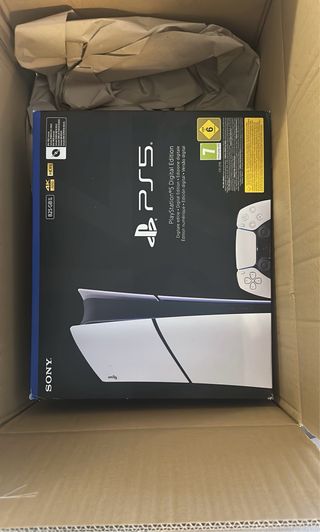 CONSOLA SONY PS5 PLAYSTATION 825GB CHASIS E