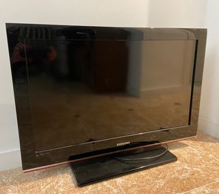 Samsung 32 LCD TV LE32B530