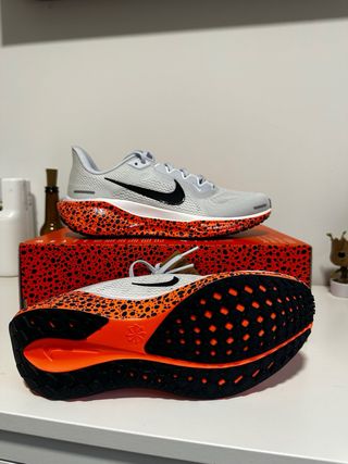 Nike Air Zoom Pegasus 41 Gris Naranja