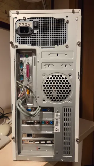 Ordenador antiguo Pentium 4 Windows XP