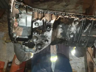 Carter de aceite y bomba mercedes ML270