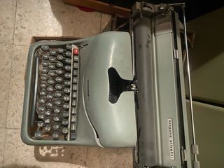 Máquina de escribir Lexicon 80