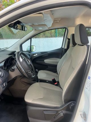 Ford Tourneo Courier 2017