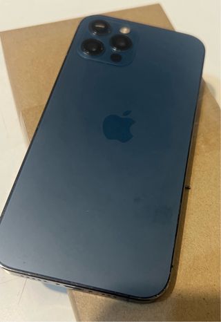 Scocca iPhone 12 Pro Azzurra con componenti