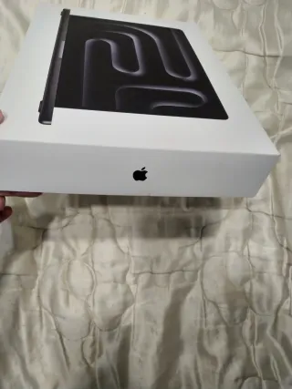 Scatola vuota per MacBook Pro 14