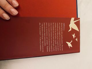 La niña que bebió luz de luna