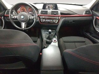 BMW Serie 3 318 d Sport Line