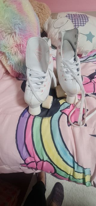 Patines blancos 4 ruedas talla 30