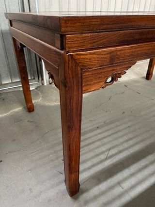 Mesa de madera y cristal extensible