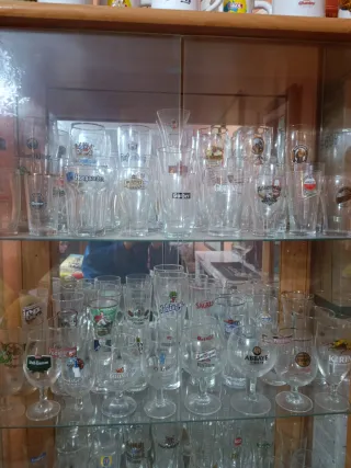 COLECCIÓN JARRAS, COPAS Y VASOS DE CERVEZA