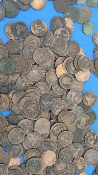 Lote 640 monedas cobre (3.9 kg)