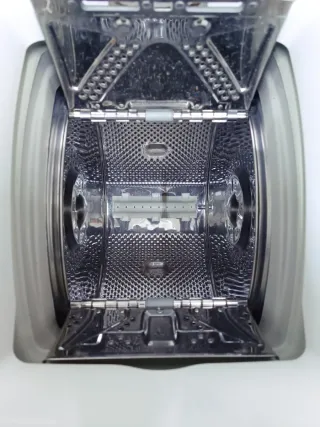 Lavatrice WHIRLPOOL 6kg 900rpm A+